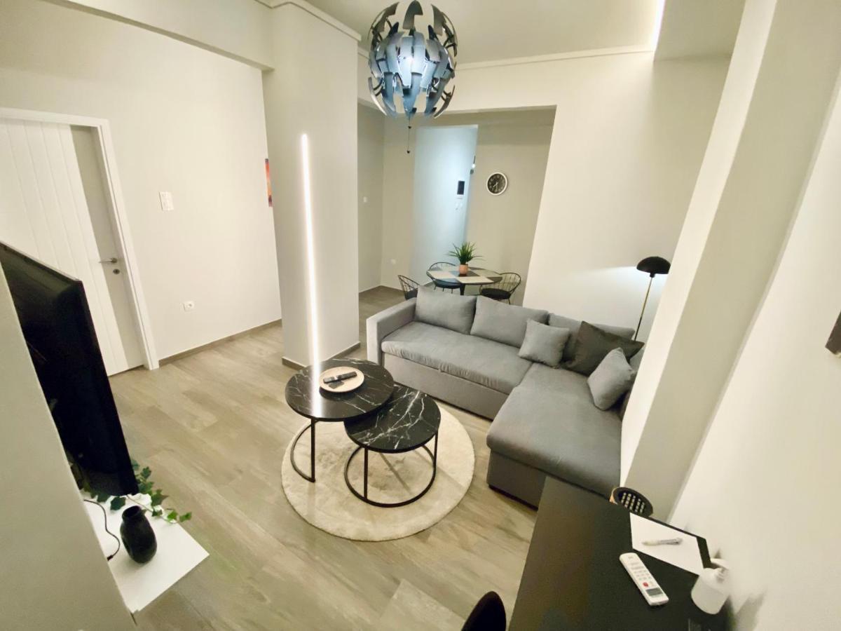 Central Grey Quiet Apartment 塞萨洛尼基 外观 照片