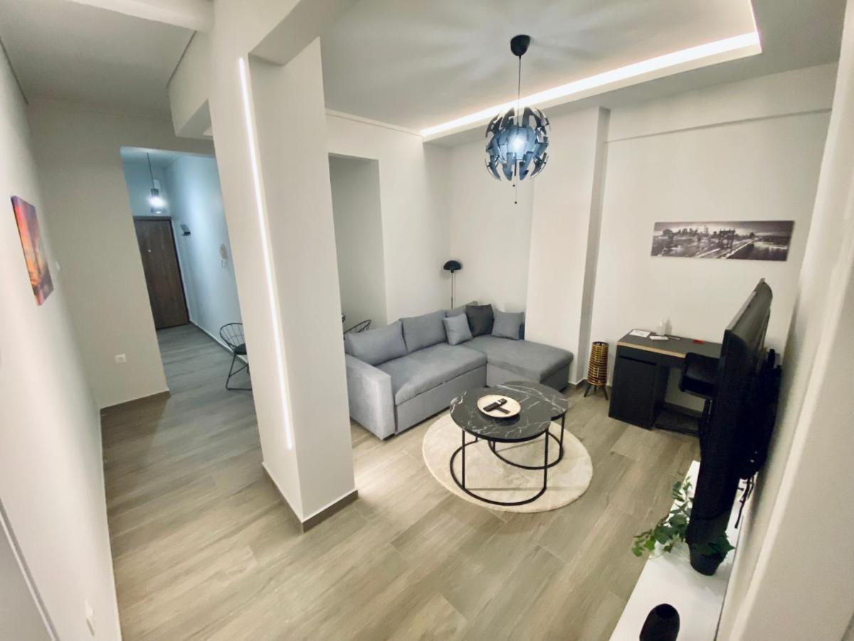 Central Grey Quiet Apartment 塞萨洛尼基 外观 照片