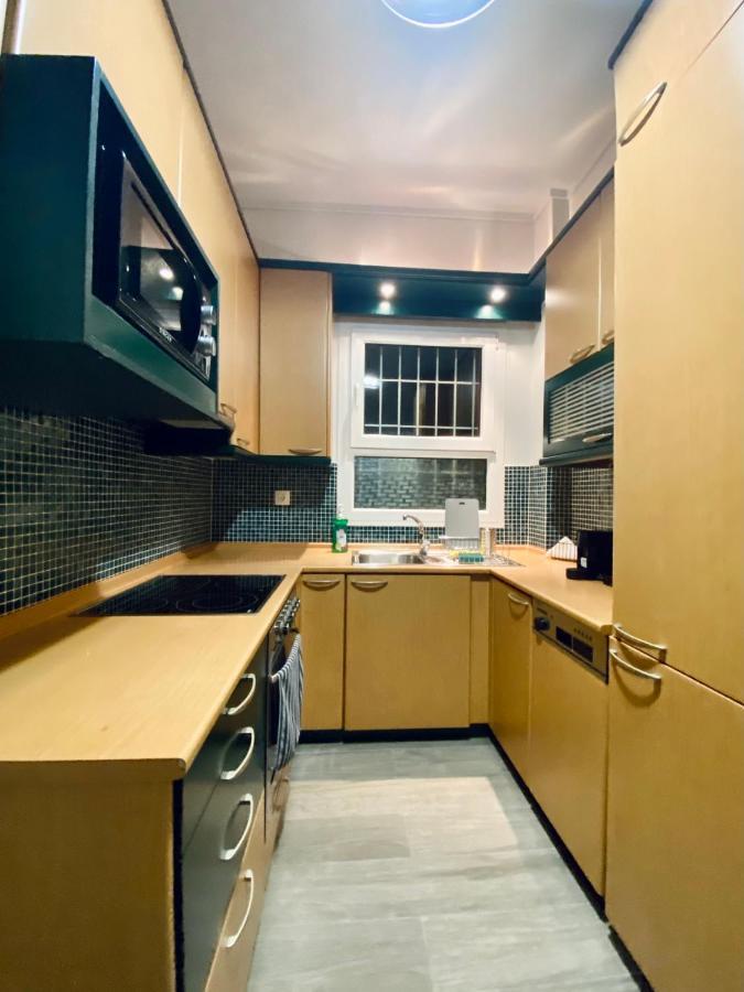 Central Grey Quiet Apartment 塞萨洛尼基 外观 照片
